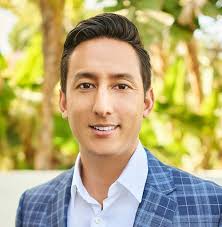 30 Agents in Santa Monica Office, 1010 Montana Avenue