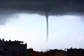 Maybe you would like to learn more about one of these? Tromba D Aria A Civitavecchia Costa Serena Urta Il Molo Crocieristi Bloccati Foto