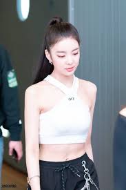Pin Oleh Probably High Di Itzy Wanita Pakaian Bandara Selebritas