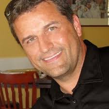 Kurt Richard's Instagram, Twitter & Facebook