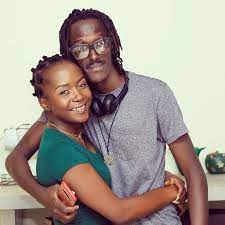 Anne kansiime unterstützt durch ihre wohltätigkeitsorganisation the kansiime foundation bedürftige, aber kluge kinder, indem sie sie in. Kansiime Found Love While Splashing Money On Drinks
