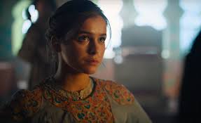 Его возлюбленная василиса готовится к свадьбе. Vyshel Finalnyj Trejler Filma Poslednij Bogatyr Koren Zla Moika78 Ru Novosti Spb