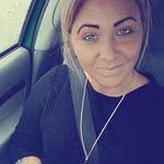 Andrea Labrecque's Instagram, Twitter & Facebook