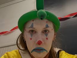 🍻🚨 October Banana Suit Pickup Alert! 🚨🍻🍌 Ready for this week's crawls?  Here's when & where you can grab your banana suits! 🎉 💡 Pro tip: Have  your QR codes ready! You