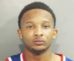 Driver crashes car into Fayetteville liquor store