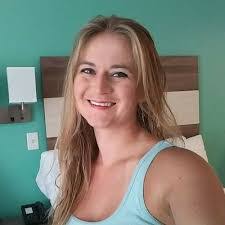 Danielle Ely's Instagram, Twitter & Facebook