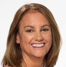 Theresa Ault's Instagram, Twitter & Facebook