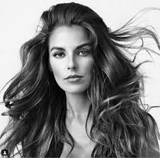 Striscia la Notizia, amarcord veline. E Canalis su Instagram: "Ecco  com'eravamo"