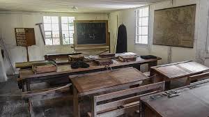 La vecchia scuola, rovato picture: Aula Scuola Vecchia Classe Lavagna Laboratorio Svizzera Formazione Programma Scolastico Conoscenza Formazione Scolastica Insegnamento Pikist