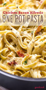 One Pot Bacon Chicken Pasta Quick Delicious Dinner Made In Minutes I Make My Own Alfredo Sauce But This Is A Recipes Chicken Bacon Pasta Yummy Dinners