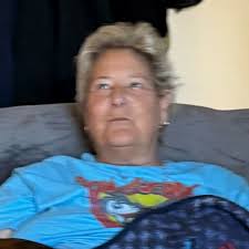 Watching games without a "home team" bias can be a bit tricky, but here's  how I do it: I follow sports