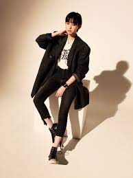 加賀美健 題府基之の フェ フェ フィックション vol 6 比留川游 ginza 東京発信の最新ファッション カルチャー情報 culture ファッション ジェンダーレス ファッション ショートのヘアスタイル