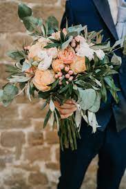 Here's some helpful advice and things to consider. Cake Confetti Weddings Destination Wedding Photo By Ramona Reckziegel Brautstrauss Wedding Confetti Flower Bouquet Wedding Destination Wedding Photos