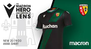 Departamento de relaciones internacionales de racing club. Der Clubchor Auf Dem Neuen Macron Auswartstrikot Des Racing Club De Lens Macron