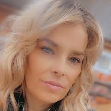 Where is a quick an cheap spot to get an oil change in the south hanover  area...doesn't have to be in south hanover but would perfer?