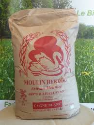 La farine est l'ingrédient de base de plusieurs préparations en cuisine : Farine T65 En Sac De 25kg Vente En Ligne De Farines Moulin Herzog Illhaeusern