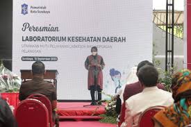 Risma Resmikan Labkesda Untuk Tes Usap Covid 19 Gratis Warga Surabaya Antara News
