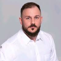 600+ "Cebulski" profiles