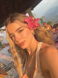 🌸El verdadero highlight del fin de semana: Entender que lo más importante  siempre está en la compañía y con ellos todo es mejor 🌼🍹🌞🦦🩷🫶🏻