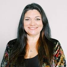 Sarah Causey's Instagram, Twitter & Facebook