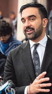 Jornal Nacional completa 55 anos no ar: relembre apresentadores do programa