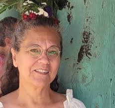 Kandace Edwards, 29, has two young children and is 7 months pregnant. She  was arrested yesterday for forging a $75 check. She's still being held in  jail because she can't afford to