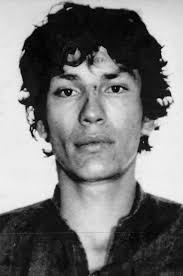 ولما قبض عليه عام 1972 أكد الطبيب أنه شخص سليم وبالتالي فهو مسؤول عن جرائمه التي بدأ في ارتكابها وسنّه 15. Ù†Ø§ÙŠØª Ø³ØªØ§Ù„ÙƒÙŠØ± Ø§Ù„Ù‚Ø§ØªÙ„ Ø§Ù„Ø°ÙŠ Ø§Ø±Ø¹Ø¨ ÙƒØ§Ù„ÙŠÙÙˆØ±Ù†ÙŠØ§ Ù„Ø¹Ø§Ù… ÙƒØ§Ù…Ù„ Ø¥Ù…Ø¨Ø±Ø§Ø·ÙˆØ±ÙŠØ© Ø§Ù„Ø±Ø¹Ø¨ Amino