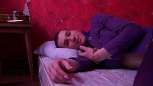 Ev sinemasından vizyona bu hafta: Yok aslında birbirimizden farkımız;  Hilal, Feza ve Diğer Gezegenler | Independent Türkçe