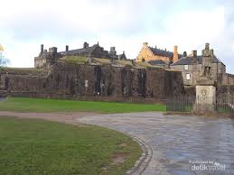 Maksud kesederhanaan dan perkataannya dalam bahasa inggeris. Merayakan Lebaran Dalam Kesederhanaan Di Old Town Stirling