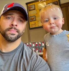 Dion Peoples's Instagram, Twitter & Facebook