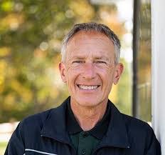 Joanne Stroud's Instagram, Twitter & Facebook