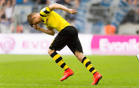 Lukasz piszczek has prematurely signed a new contract keeping him at the club until 30 june 2020. Borussia Dortmund On Twitter Happy Birthday Lukasz Piszczek Http T Co 7yheu7dohg