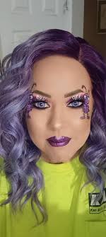 Happy Monday y'all! My look/mood for today 🤣 Hope everyone has the BEST  day ever! Xoxo 💋