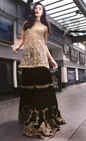 Light Golden Heavy Shirt Black Velvet Sharara In 2020 Velvet Dress Designs Pakistani Wedding Outfits Dresses