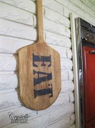 Kitchen Decor From An Old Pizza Paddle I Love The High Chair Painted Red Seen In The Tutorial I Need T Disenos De Unas Decoracion De Unas Diseno Ambiental