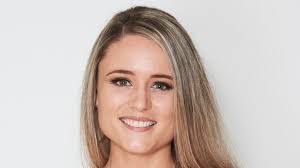 Lucy Holland's Instagram, Twitter & Facebook