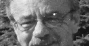 Donald Sink's Instagram, Twitter & Facebook