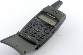 The idea of the first cellular network was brainstormed in 1947. 2000 Ericsson T28s Ericsson T28s