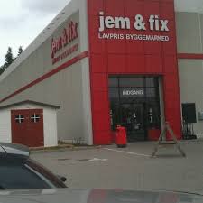 Jem & fix er en 100 % dansk, familieeid byggevarekjede med lavpris som sin kjerne. Jem Fix Glostrup Hardware Store