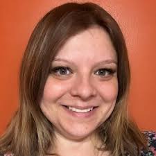 Annie Barton (@anniee_b)