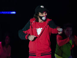 17 de febrero de 1935), mejor conocido por su personaje de chabelo, es un actor y comediante mexicano de origen estadounidense, el cual ha interpretado desde la década de 1950 en películas y programas de radio y televisión. Que Anuncie Su Retiro Y Hacemos Gira Dijo Chabelo A Cepillin