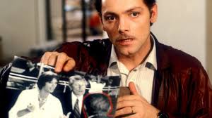 دانلود سینمایی Mille milliards de dollars 1982 با زیرنویس چسبیده