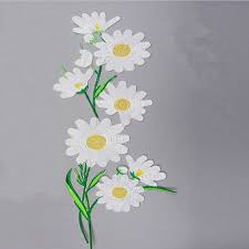 Pada kesempatan kali ini saya akan membagikan berbagai keindahan bunga dengan gambar bunga yang warna warni dan menyejukkan mata berikut ini. 10 Pcs Lot Diy Bahan Kostum Bordir Kain Patch Applique Bunga Krisan Putih Besi Pakaian 38 13 Cm Aksesori Fabric Modern Fabric Reflectiveiron Fabric Adhesive Aliexpress