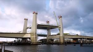 I detta reportage med 39 bilder kan du följa. Ovantade Missen I Bygget Av Hisingsbron Spelet Bakom Kulisserna Visste Inte Vad Som Var Fel Hela Hisingen