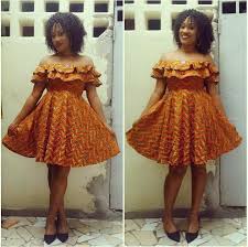 L'étude des origines et évolutions du costume fait surgir de multiples approches et interprétations. Robe En Pagne Appele Pachwork Jolie Non Tenues Originales African Fashion African Fashion Dresses African Attire