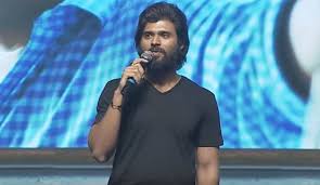 Vijay Devarakonda Finally Reveals Why He Stopped Talking To Dorasani Actor Anand Video Ibtimes India Check out this biography to know about his childhood, family life, achievements and fun facts about him. ibtimes india