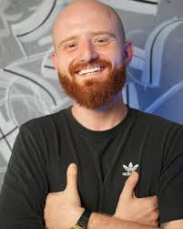 Só para atualizar o feed e também saber se você já marcou a sua tattoo  comigo, se não marcou, o que falta ? Conta para mim da DM, bora desenrolar  esse rabisco