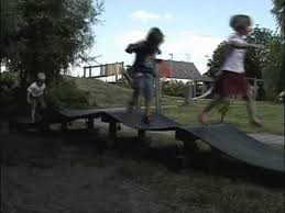 Very Cool Video Gross Motor Play And Music At The Same Time From Richter Spielgeraete A Maj Spielplatz Design Spielbereiche Im Freien Kinderspiel Im Freine