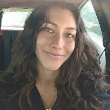 Elise Bishop's Instagram, Twitter & Facebook