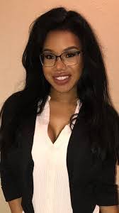 Stephanie Hills's Instagram, Twitter & Facebook